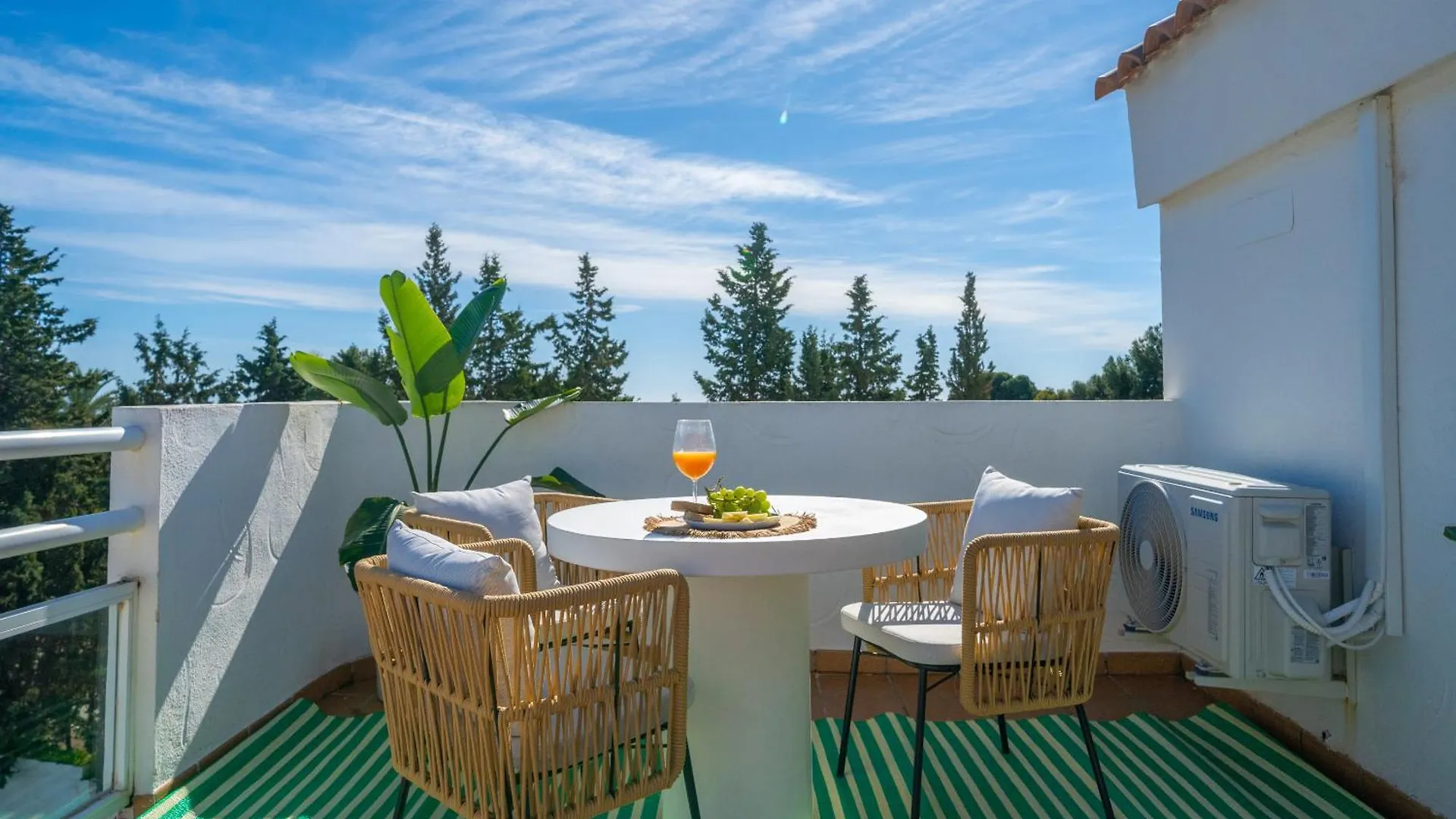 Xpce Golden Banus Penthouse - Parking Free Apartment Marbella