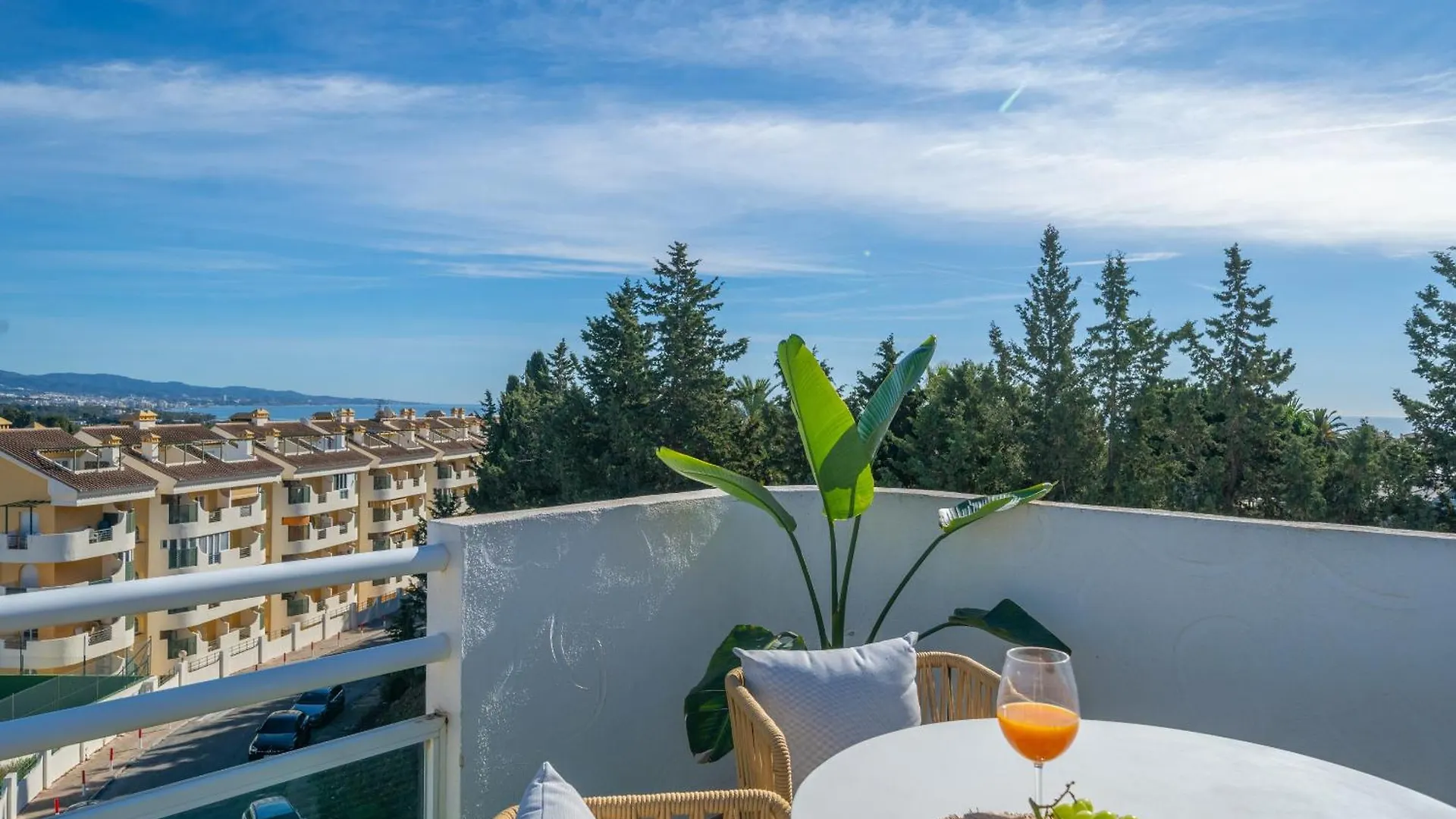 Xpce Golden Banus Penthouse - Parking Free Apartment Marbella