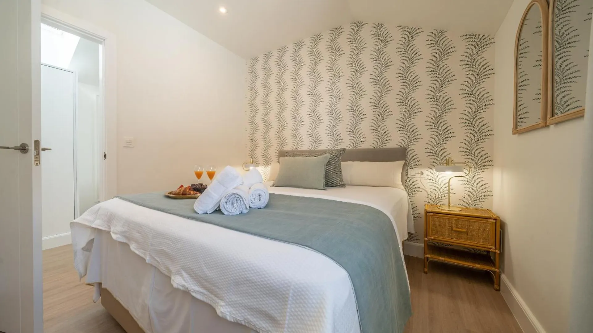 Xpce Golden Banus Penthouse - Parking Free Apartment Marbella 0*,  Spain