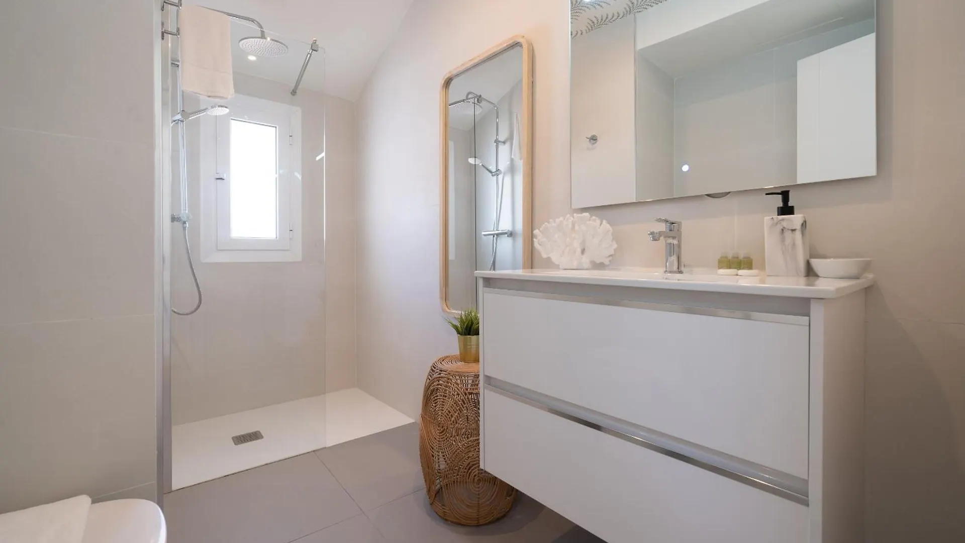 Xpce Golden Banus Penthouse - Parking Free Apartment Marbella