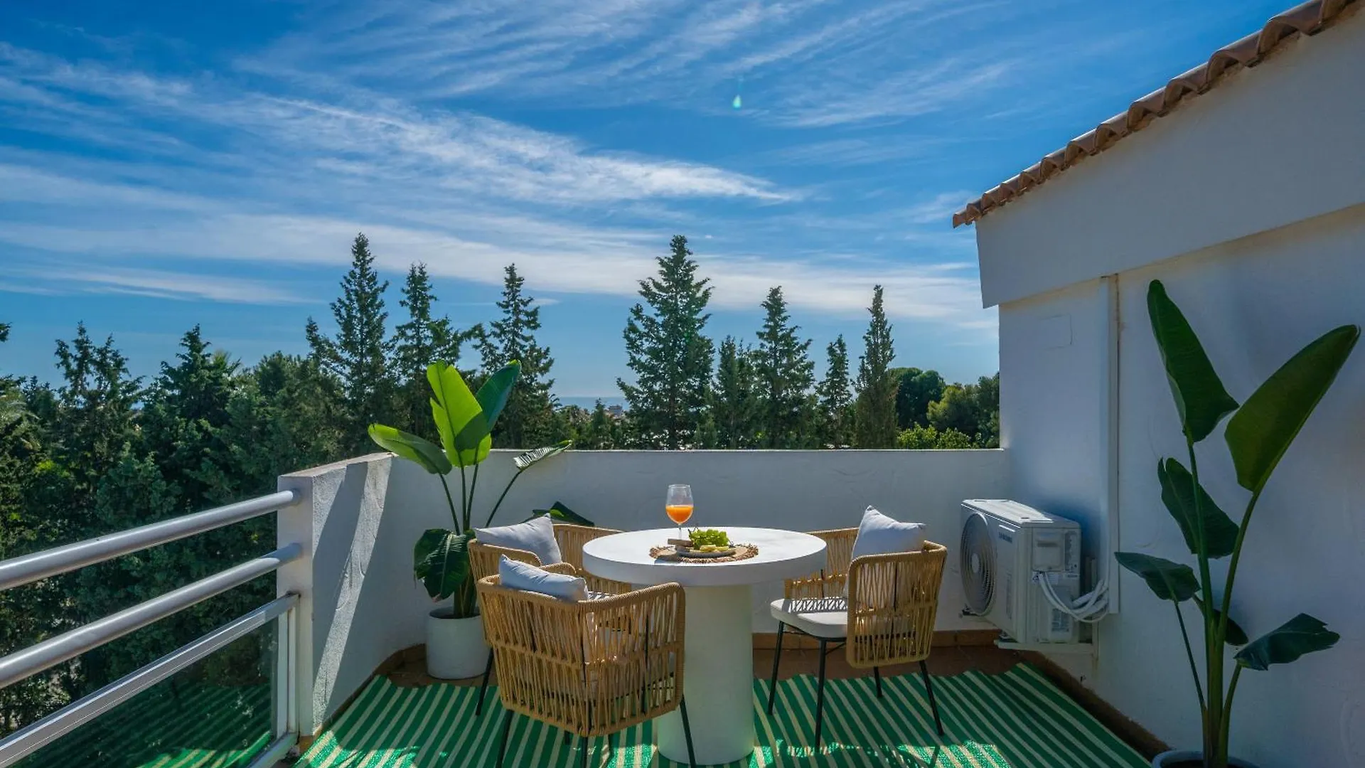 Xpce Golden Banus Penthouse - Parking Free Apartment Marbella