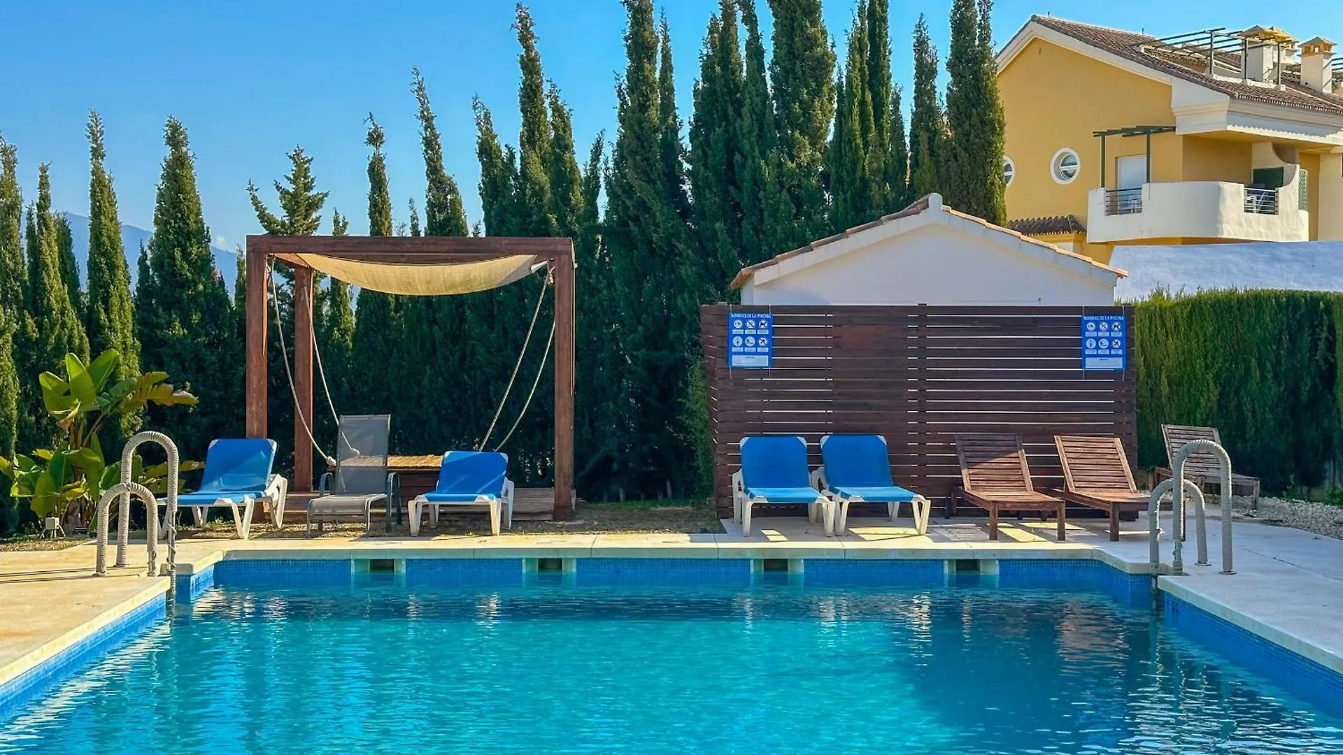Xpce Golden Banus Penthouse - Parking Free Apartment Marbella